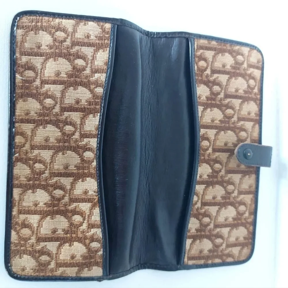 AUTHENTIC CHRISTIAN DIOR VINTAGE ICONIC OBLIQUE WALLET/CLUCH